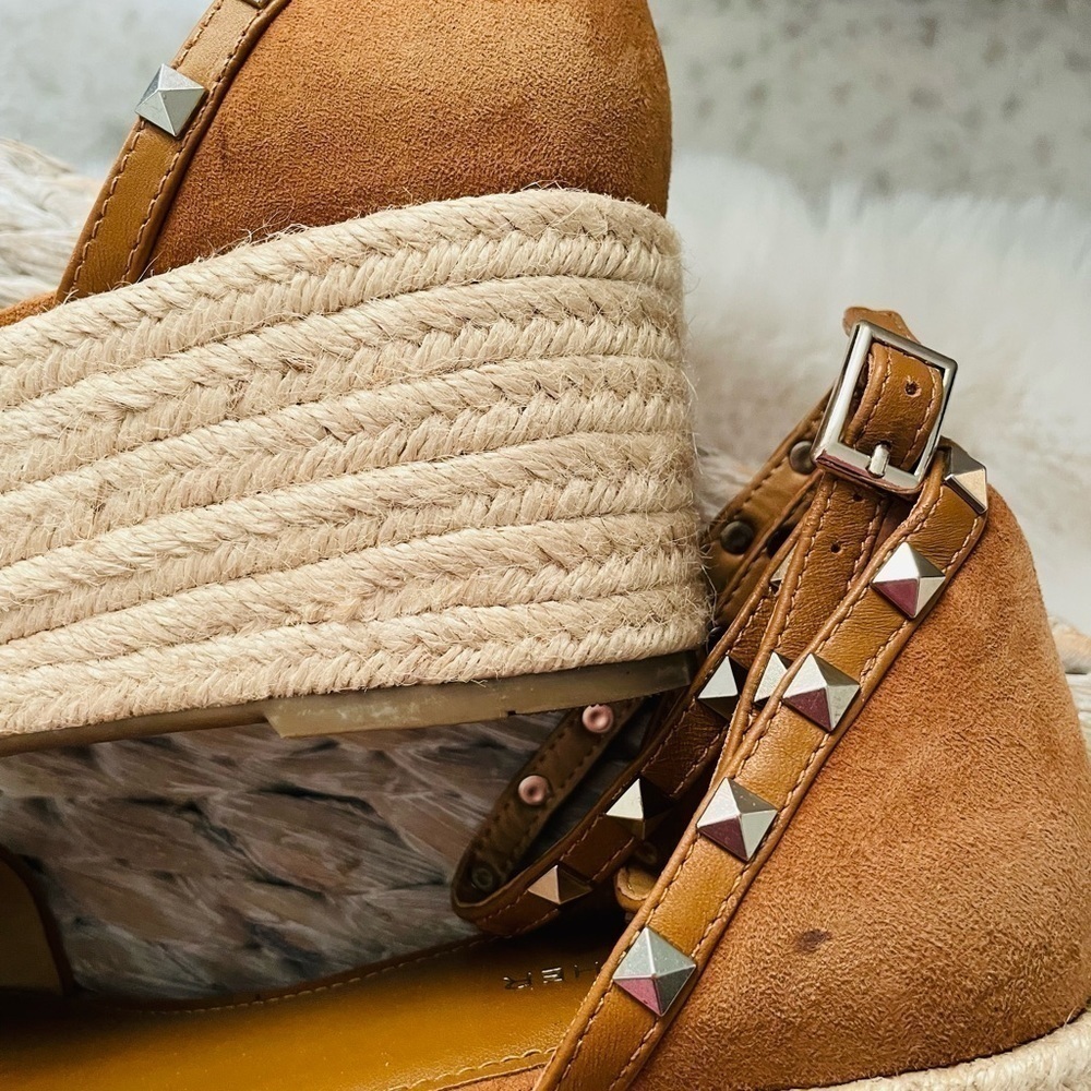 MARC FISHER BROWN SUEDE SANDALS WITH SILVER STUD WRAP AROUND ANKLE SIZE 8.5 - Picture 7 of 10